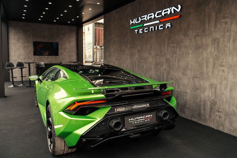 Lamborghini Huracán Tecnica tiếp cận khách hàng Thủ đô