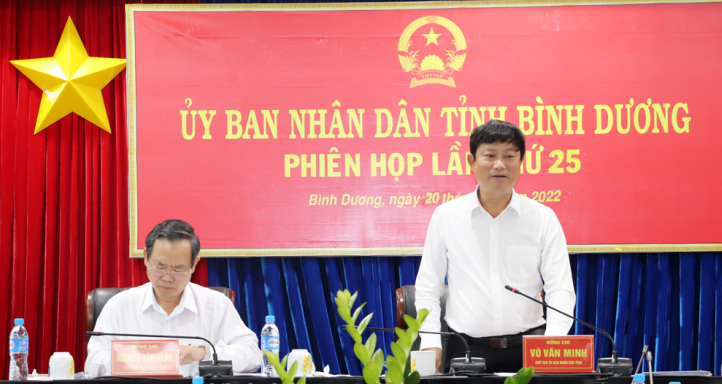 Ông Võ Văn Minh, Chủ tịch UBND tỉnh Bình Dương, kết luận phiên họp UBND tỉnh lần thứ 25 - Ảnh: BD.