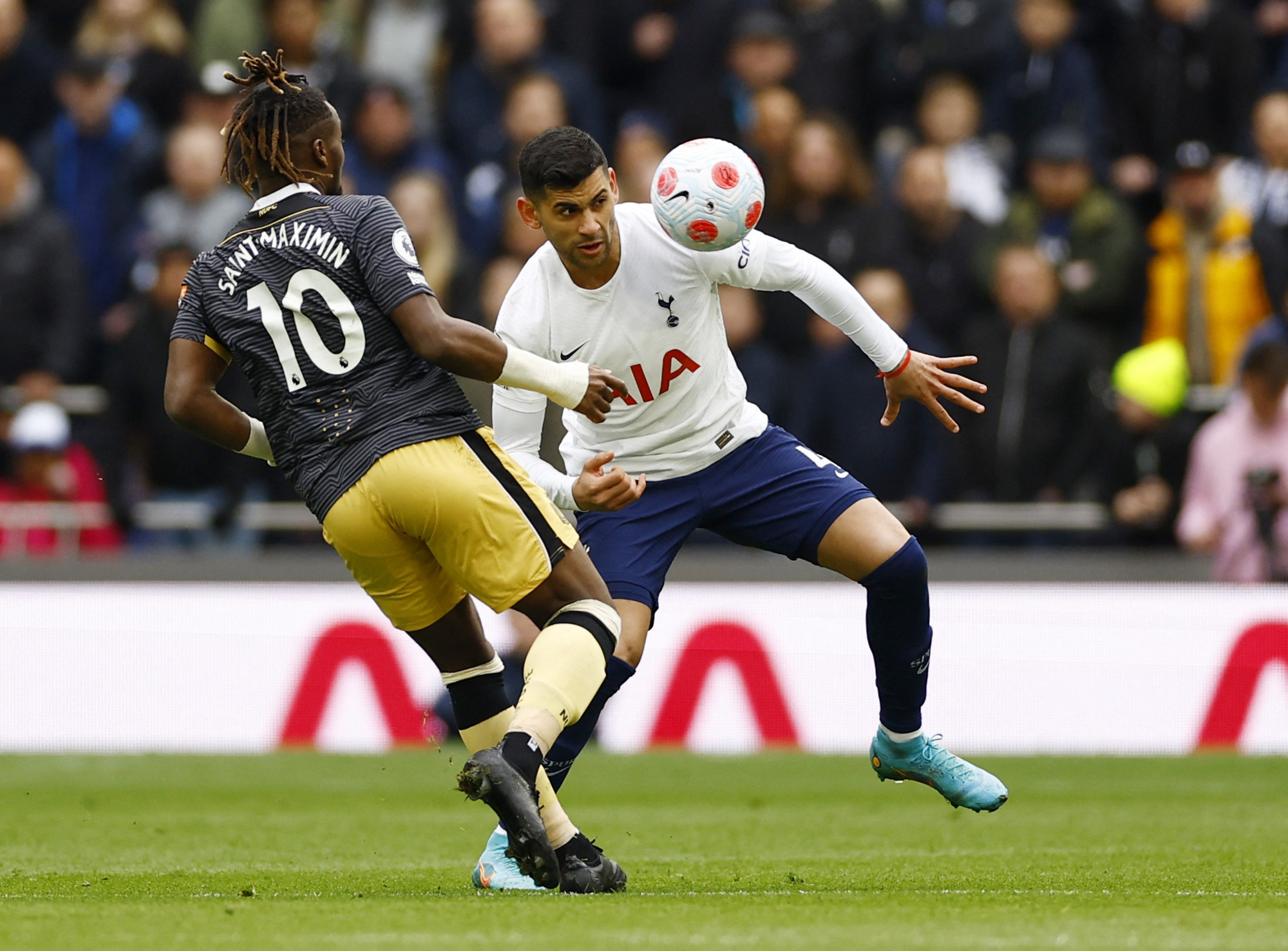 Son Heung-min tỏa sáng, Tottenham lần đầu vào Top 4 Ngoại hạng