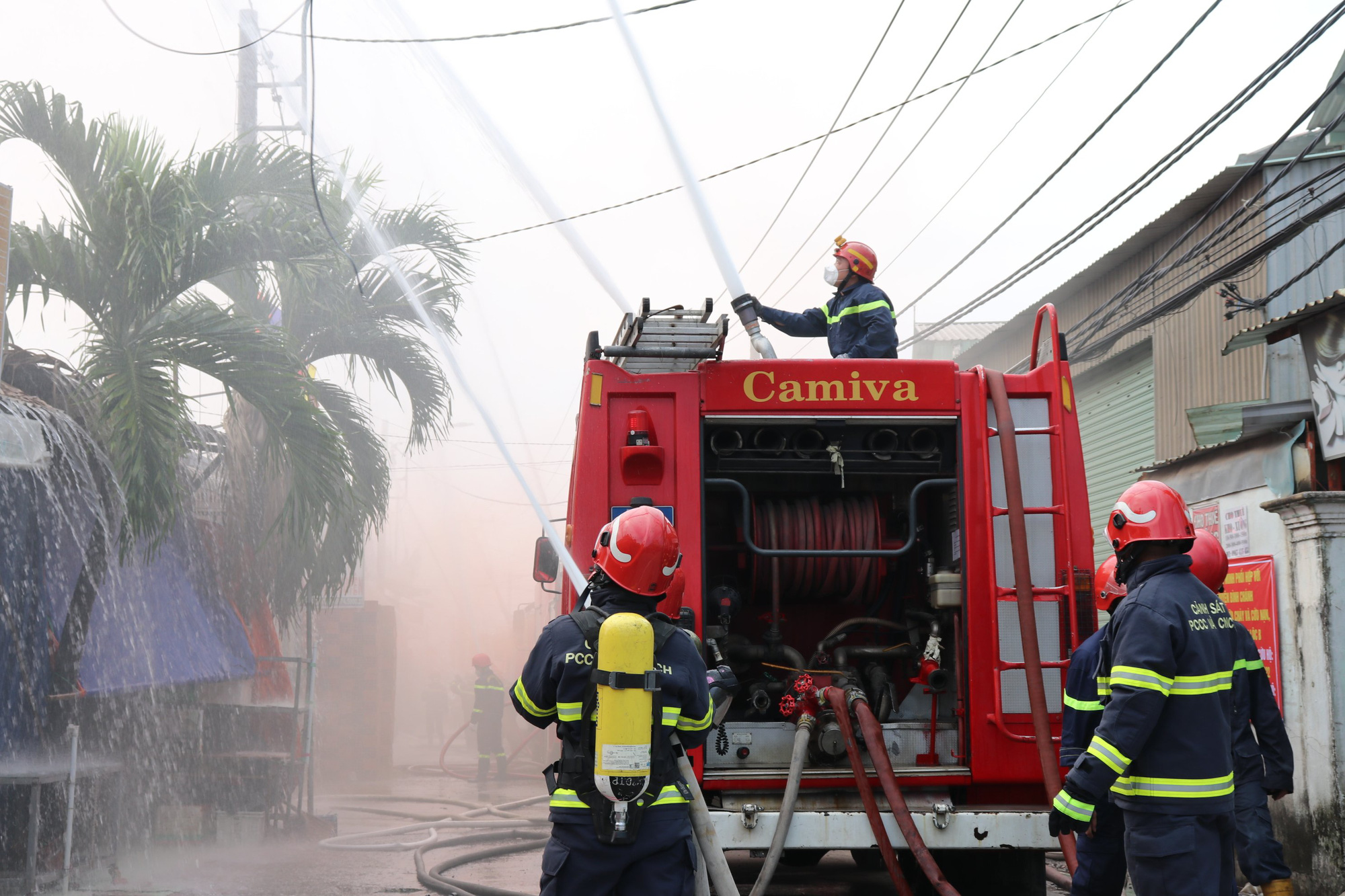 Phương án giải thoát 100 người khi hỏa hoạn bao trùm khu dân cư ở TP HCM