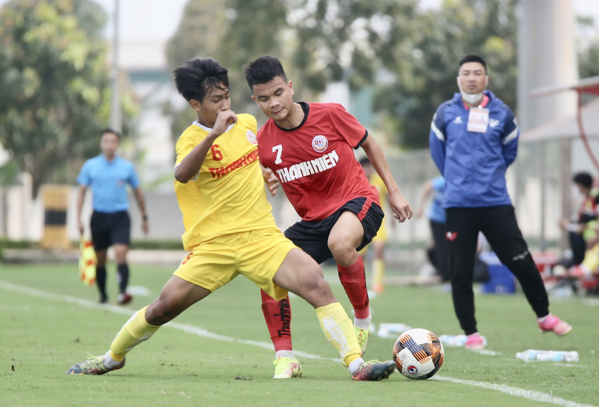 Thắng Hoàng Anh Gia Lai, PVF Hưng Yên vào tứ kết Giải U19 quốc gia