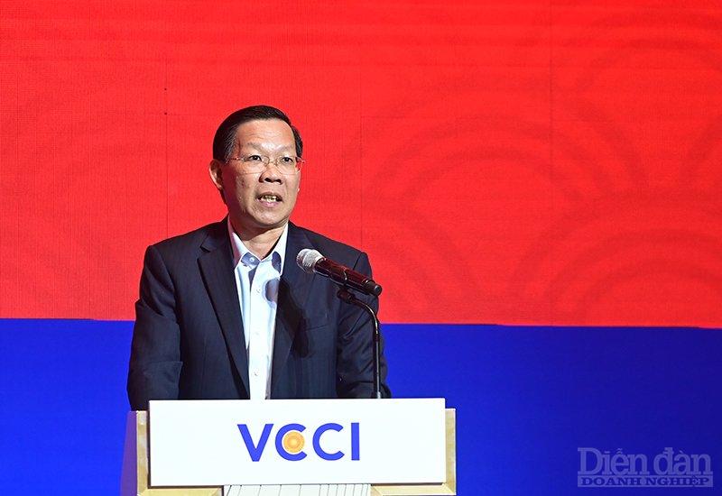 Chủ tịch UBND TP.HCM Phan Văn Mãi tại buổi Gặp gỡ VCCI Xuân Quý Mão 2023 - Ảnh: Quốc Tuấn.