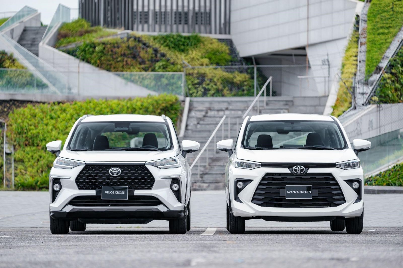 Với chương trình ưu đãi “Mua xe Toyota, khởi động 2023” từ hệ thống các đại lý của Toyota Việ