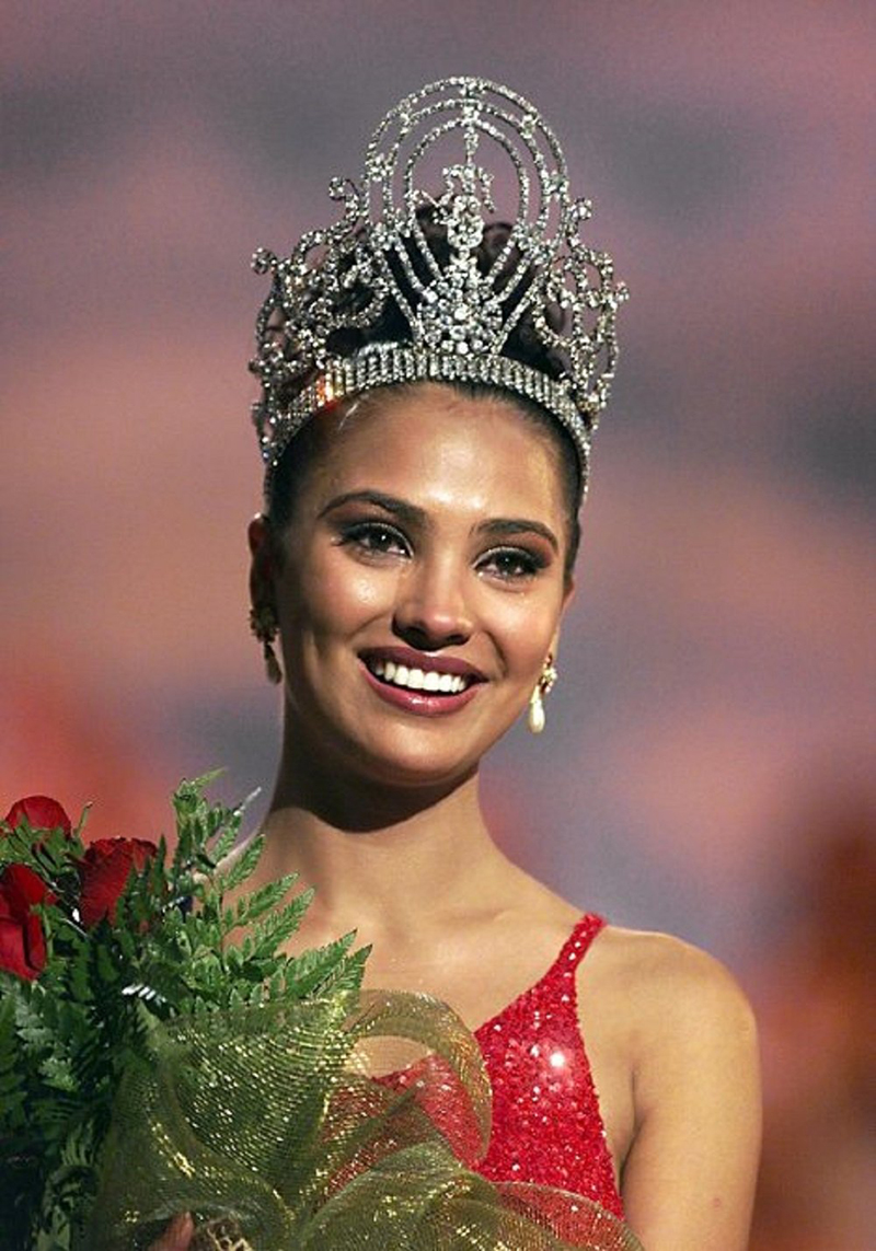 Ba nhan sắc Ấn Độ đăng quang Miss Universe - 1