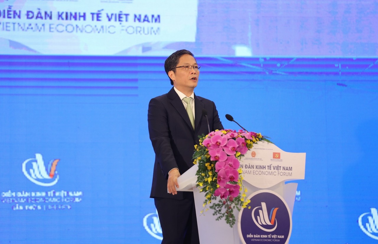 Làm rõ thực chất những nguy cơ đe dọa nền kinh tế Việt Nam