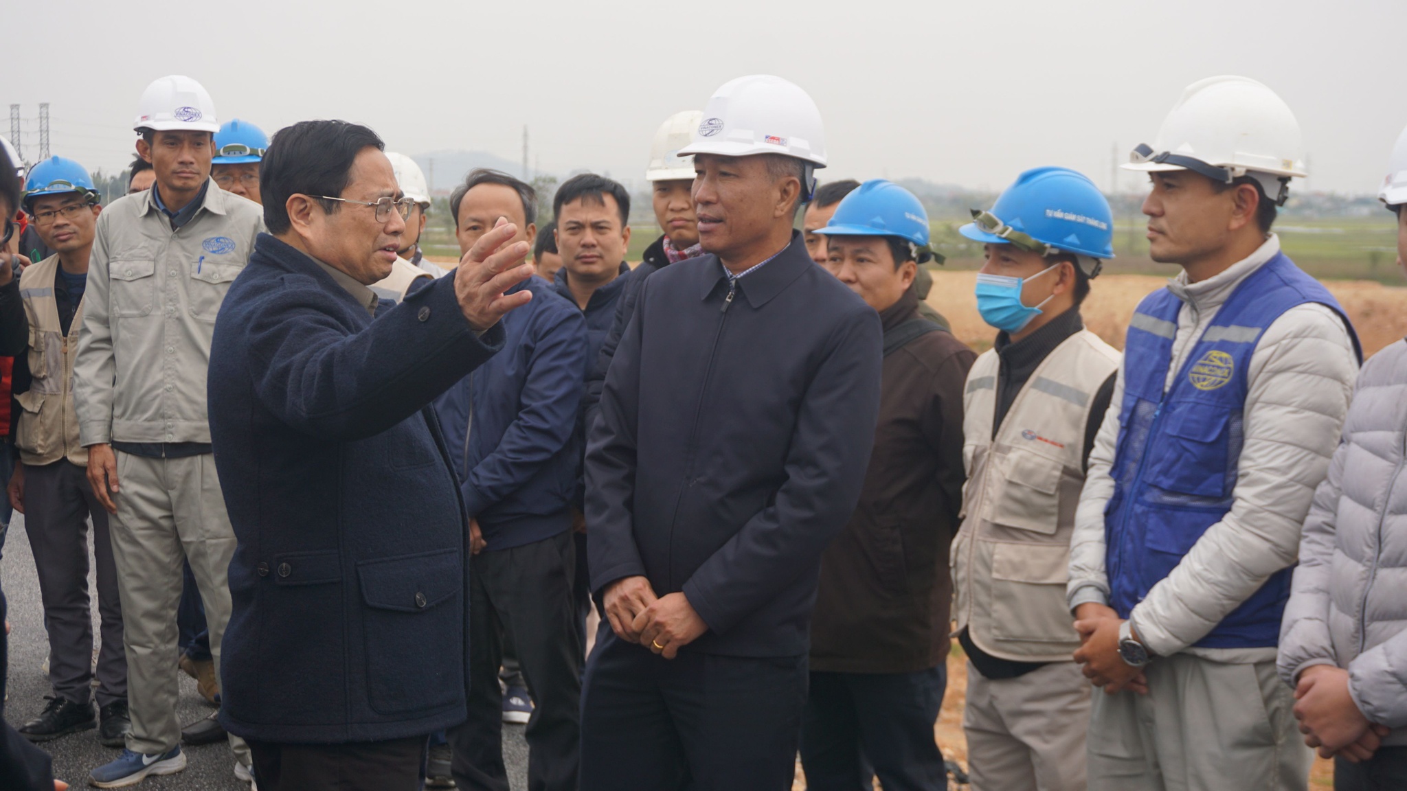Thủ tướng kiểm tra tiến độ thi công cao tốc bắc - nam, đoạn qua Thanh Hóa - ảnh 2