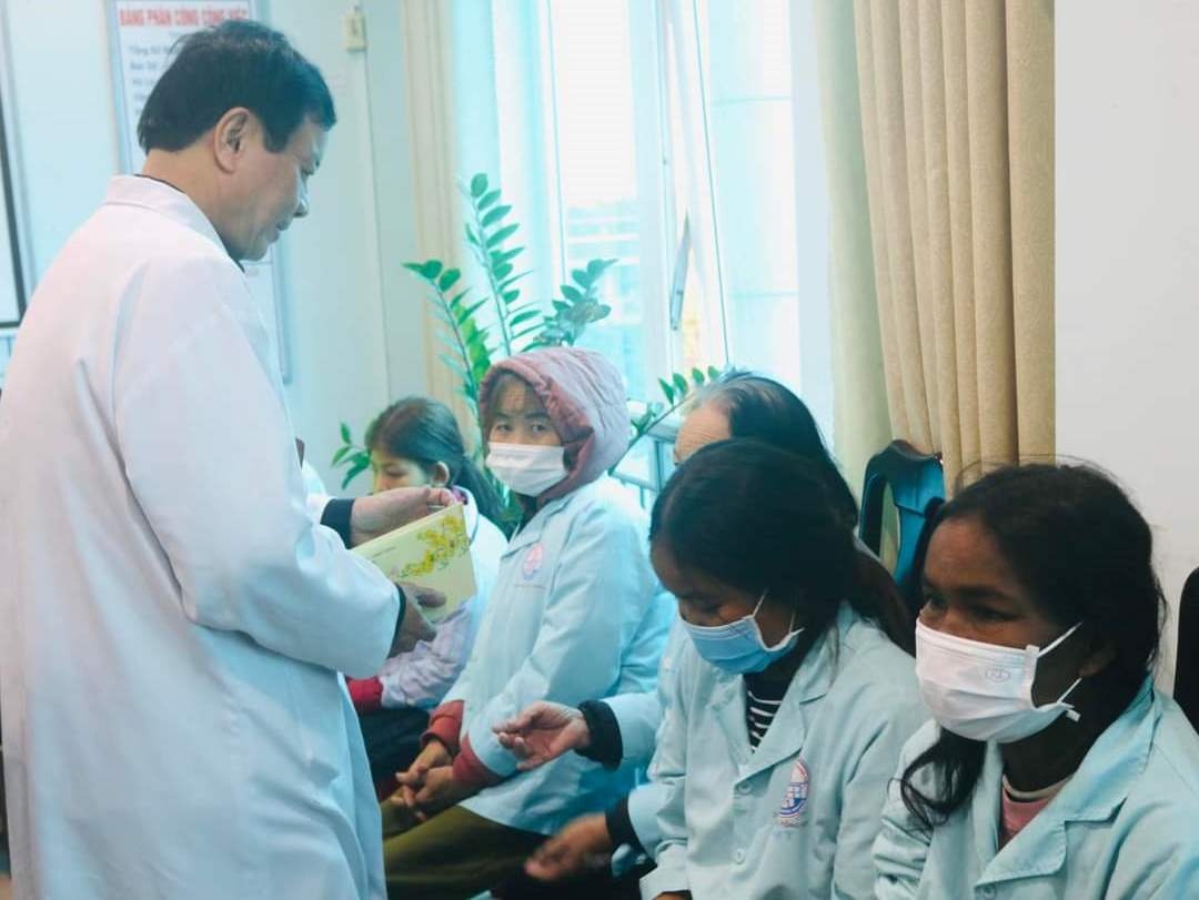 43 trẻ chào đời ở Bệnh viện đa khoa Quảng Trị trong 3 ngày tết - ảnh 1