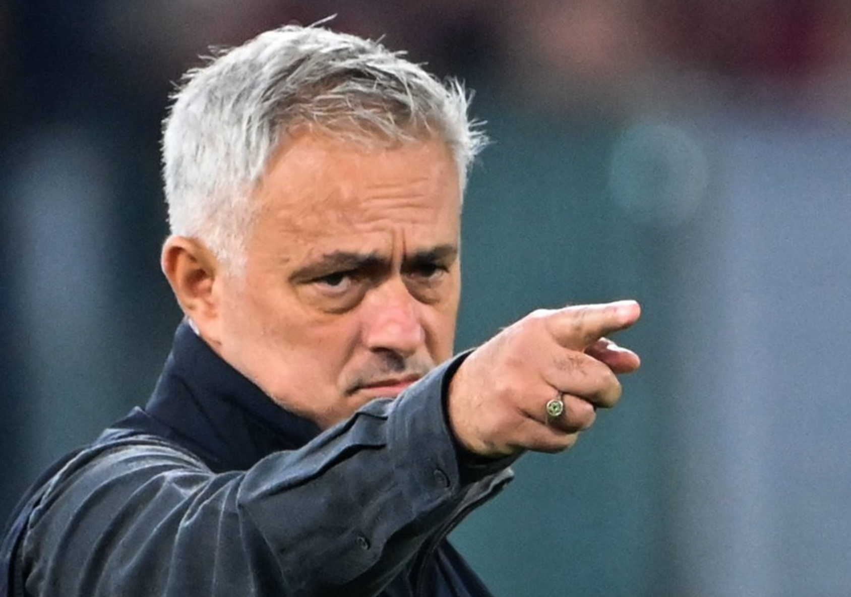 HLV Mourinho mong muốn quay lại Ngoại hạng Anh dẫn dắt Chelsea lần thứ 3 - ảnh 1