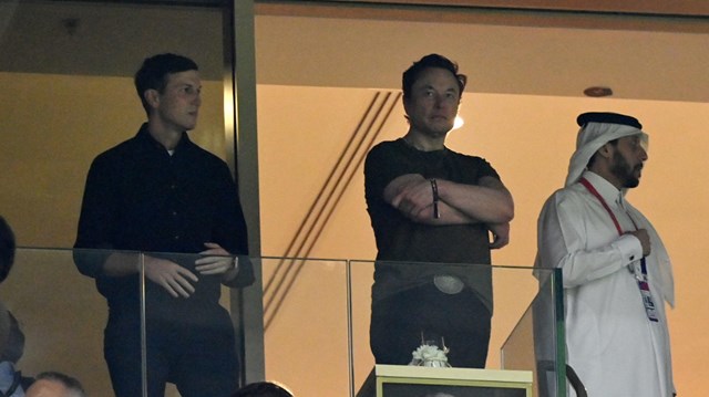 Elon Musk xuất hiện cùng con rể cựu tổng thống Mỹ Donald Trump trong trận chung kết World Cup 2022 tại Doha, Qatar.