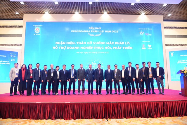 Phó Thủ tướng Thường trực Phạm Bình Minh: Hỗ trợ pháp lý cho doanh nghiệp phải thực chất, hiệu quả, bền vững - Ảnh 2