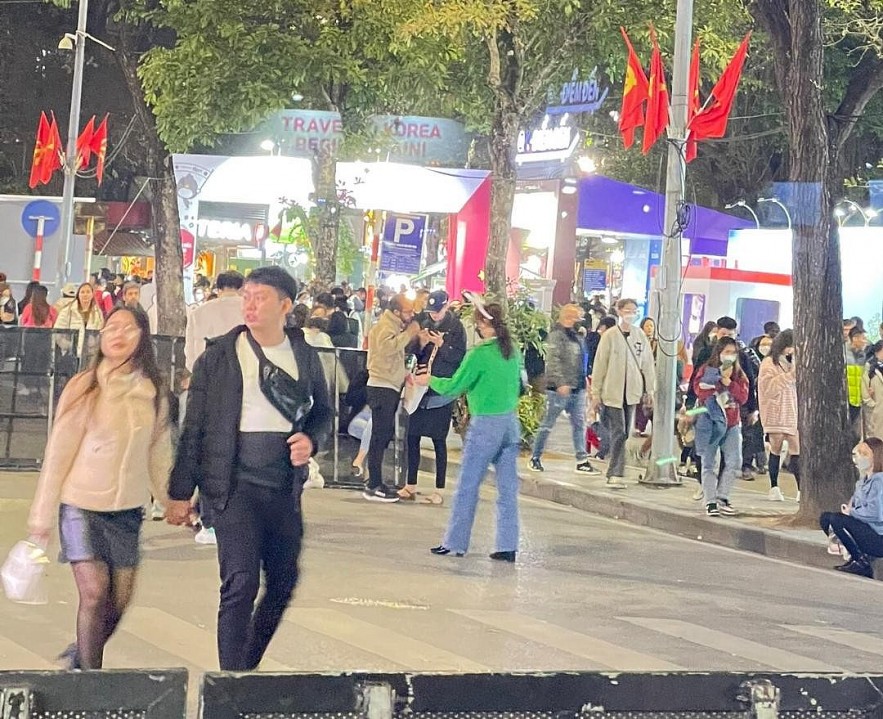 Đặc sắc tại lễ hội văn hóa và du lịch Hàn Quốc - Việt Nam 2022, trên phố đi bộ Hồ Gươm
