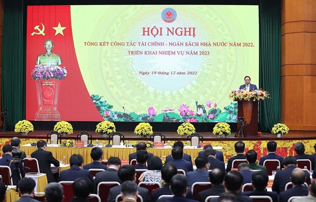 State budget revenue surpasses nearly 20% of estimate hinh anh 1