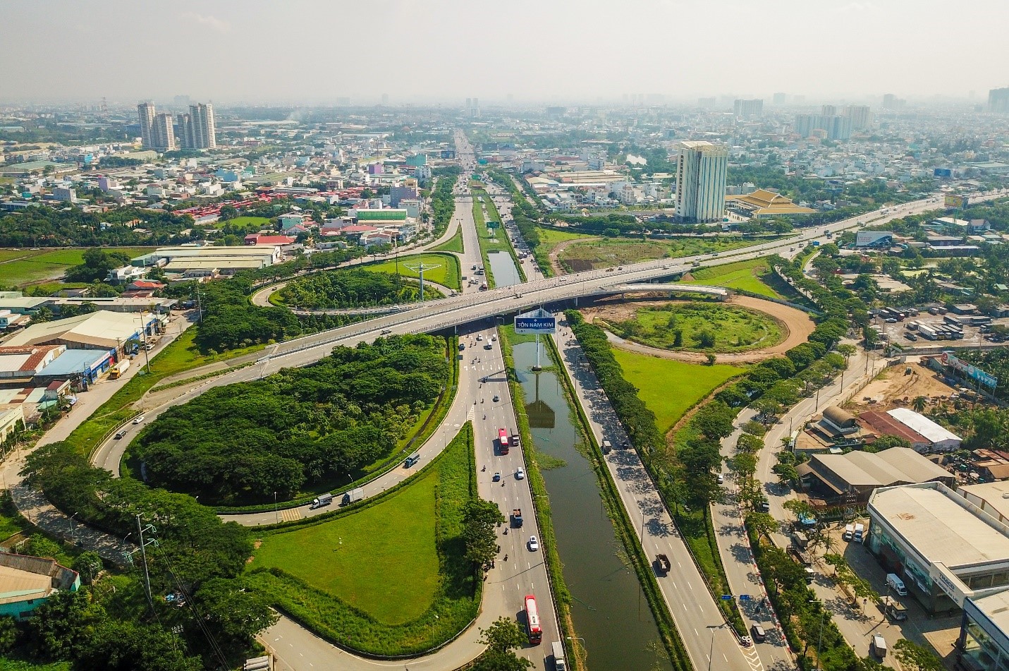 Quy hoạch sử dụng đất quốc gia phải được thực hiện trên cơ sở quy hoạch tổng thể quốc gia